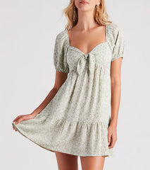 Playful Touch Crepe Daisy Print Short Dress